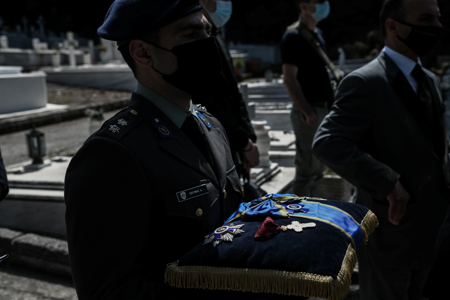 Κηδεία του υποστρατήγου επί τιμή Ιάκωβου Τσούνη, την Δευτέρα 12 Απριλίου 2021. (EUROKINISSI/ΜΙΧΑΛΗΣ ΚΑΡΑΓΙΑΝΝΗΣ)