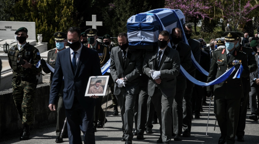 Κηδεία του υποστρατήγου επί τιμή Ιάκωβου Τσούνη, την Δευτέρα 12 Απριλίου 2021.
(EUROKINISSI/ΜΙΧΑΛΗΣ ΚΑΡΑΓΙΑΝΝΗΣ)