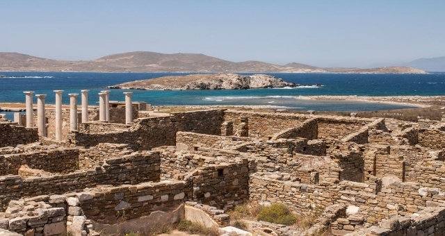delos-ancient-ruins-sea