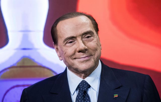 epa06575478 Italian former prime minister and leader of 'Forza Italia' party Silvio Berlusconi during the recording of LA7 program 'Bersaglio Mobile' hosted by journalist Enrico Mentana, in Rome, Italy, 02 March 2018.  EPA/ANGELO CARCONI
