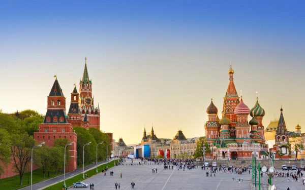depositphotos_7840169-stock-photo-red-square-moscow-at-sunset-600x375