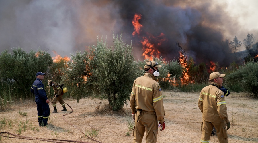 Πυρκαγιά στο Χελιδόνι Ηλείας, Πέμπτη 5 Αυγούστου 2021.
(EUROKINISSI/ΑΝΤΩΝΗΣ ΝΙΚΟΛΟΠΟΥΛΟΣ)