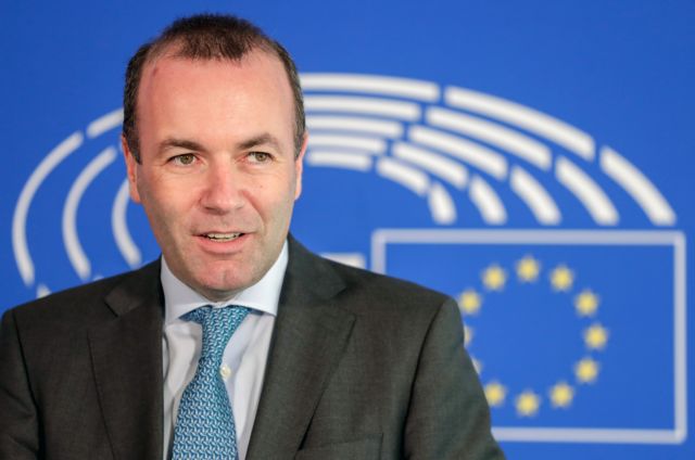 epaselect epa07627486 European Commission presidency candidate, German Manfred Weber of the European People's Party (EPP) gives a press conference after an EPP group meeting to elect the group vice-chairs, at the European Parliament in Brussels, Belgium, 05 June 2019.  EPA/STEPHANIE LECOCQ