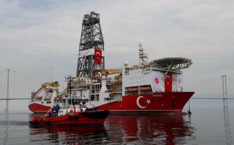 Turkish drilling vessel Yavuz sets sail in Izmit Bay, on its way to the Mediterranean Sea, off the port of Dilovasi, Turkey, June 20, 2019. REUTERS/Murad Sezer
