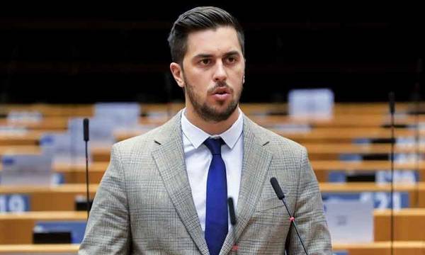 ΑΠΟΚΑΛΥΨΗ – ΣΟΚ! Και ο Βελόπουλος υπέρ του ΚΑΤΑΡ! Τι συμβαίνει; Υποψίες για “δώρα” και στην “ΕΛΛΗΝΙΚΗ ΛΥΣΗ”! ΕΡΧΟΝΤΑΙ κι άλλα καλύτερα! Θα γελάσουμε! – Τι σχολίασε το κόμμα “ΕΛΛΗΝΕΣ” του Κασιδιάρη! (ΦΩΤΟ&ΒΙΝΤΕΟ) ΑΠΟΚΑΛΥΨΗ – ΣΟΚ! Και ο Βελόπουλος υπέρ του ΚΑΤΑΡ! Τι συμβαίνει; Υποψίες για “δώρα” και στην “ΕΛΛΗΝΙΚΗ ΛΥΣΗ”! ΕΡΧΟΝΤΑΙ κι άλλα καλύτερα! Θα γελάσουμε! – Τι σχολίασε το κόμμα “ΕΛΛΗΝΕΣ” του Κασιδιάρη! (ΦΩΤΟ&ΒΙΝΤΕΟ)