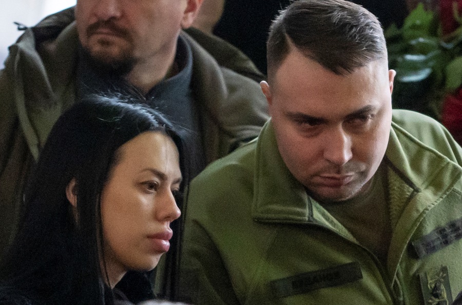 Ukraine's Military Intelligence chief Kyrylo Budanov and his wife Marianna attend a memorial ceremony for Ukrainian interior minister, his deputy and officials who died in helicopter crash near Ukrainian capital, amid Russia's attack on Ukraine, in Kyiv, Ukraine January 21, 2023. REUTERS/Viacheslav Ratynskyi