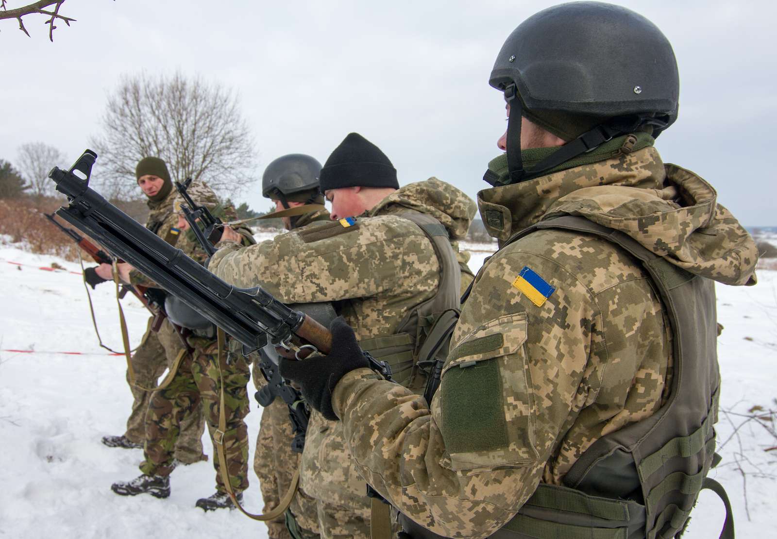 ukrainian-soldiers