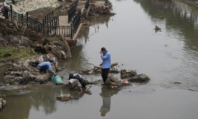 «Buthizet--china-floods-