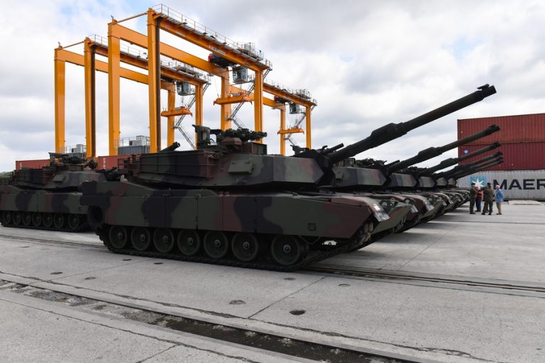 Abrams-tanks-in-Poland-and-Ukraine