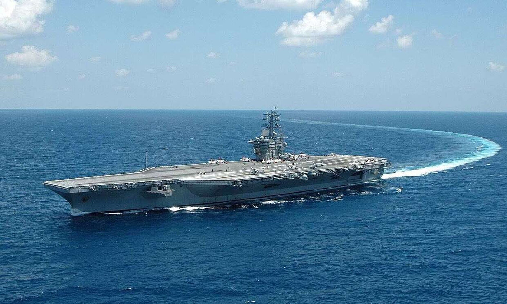 USS-Eisenhower