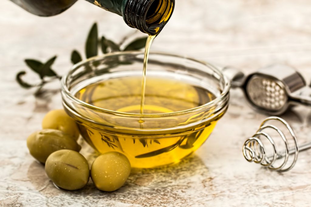 olive-oil-968657-1024x682-1