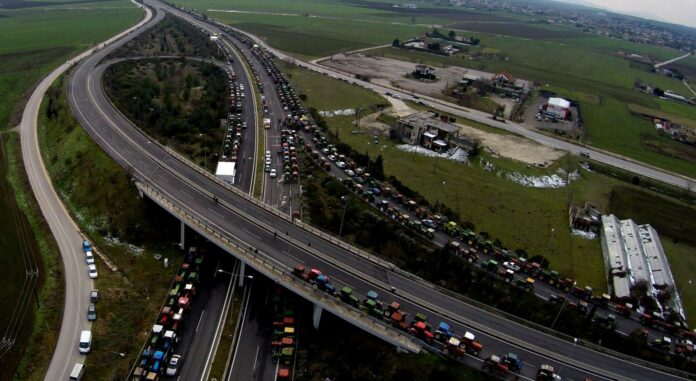 ΠΑΝΕΛΛΑΔΙΚΗ-ΕΠΙΤΡΟΠΗ-ΜΠΛΟΚΩΝ-agro-696x381